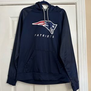 Men’s New England Patriots hoodie size large